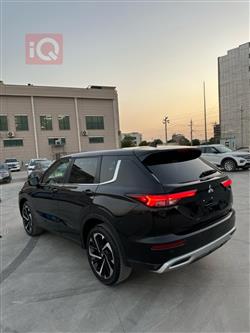 ميتسوبيشي اوتلاندر